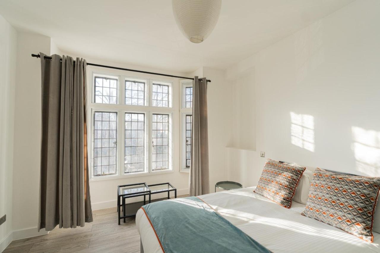 The Apartments Kensington High Street London Bagian luar foto