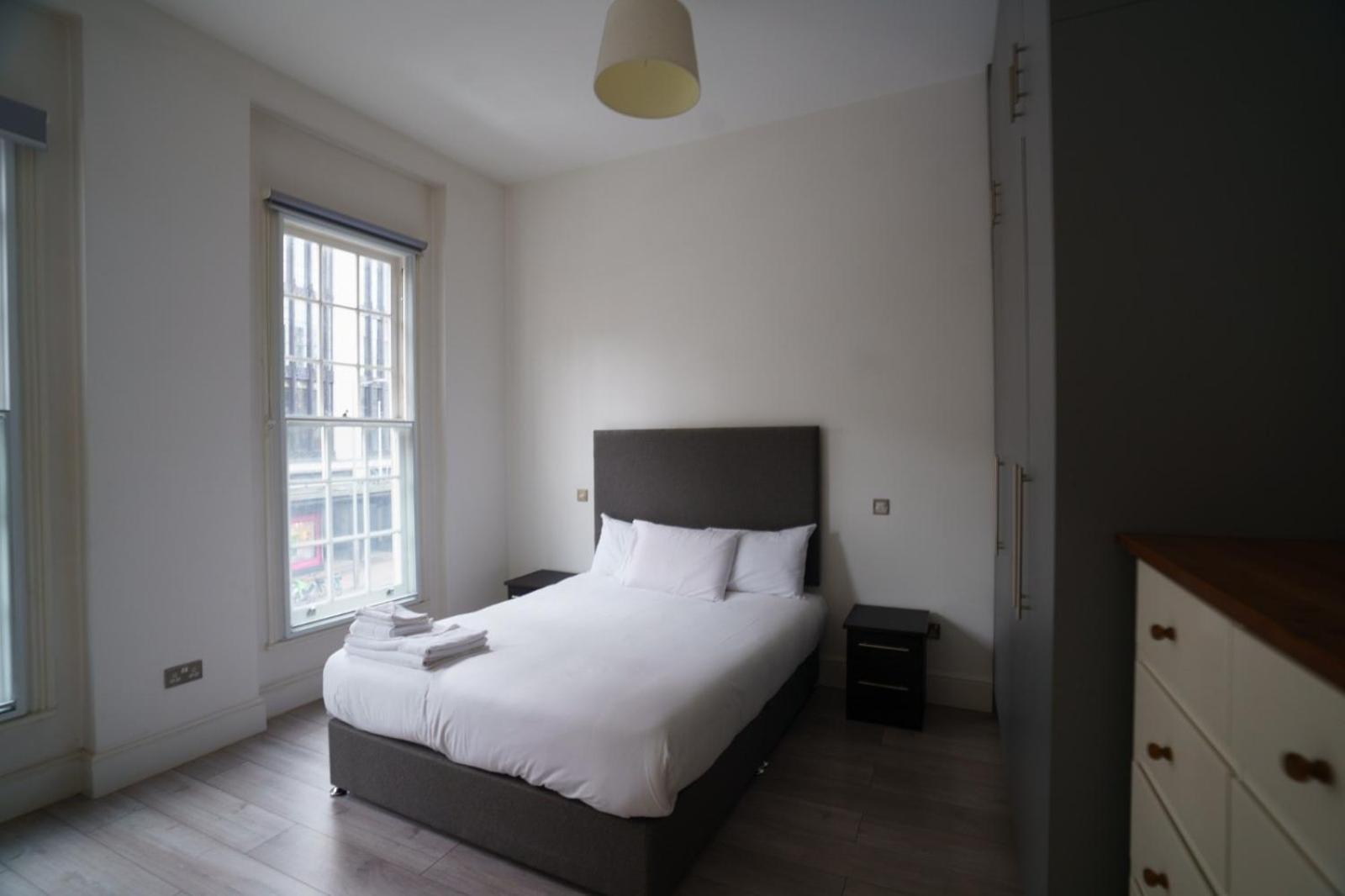 The Apartments Kensington High Street London Bagian luar foto