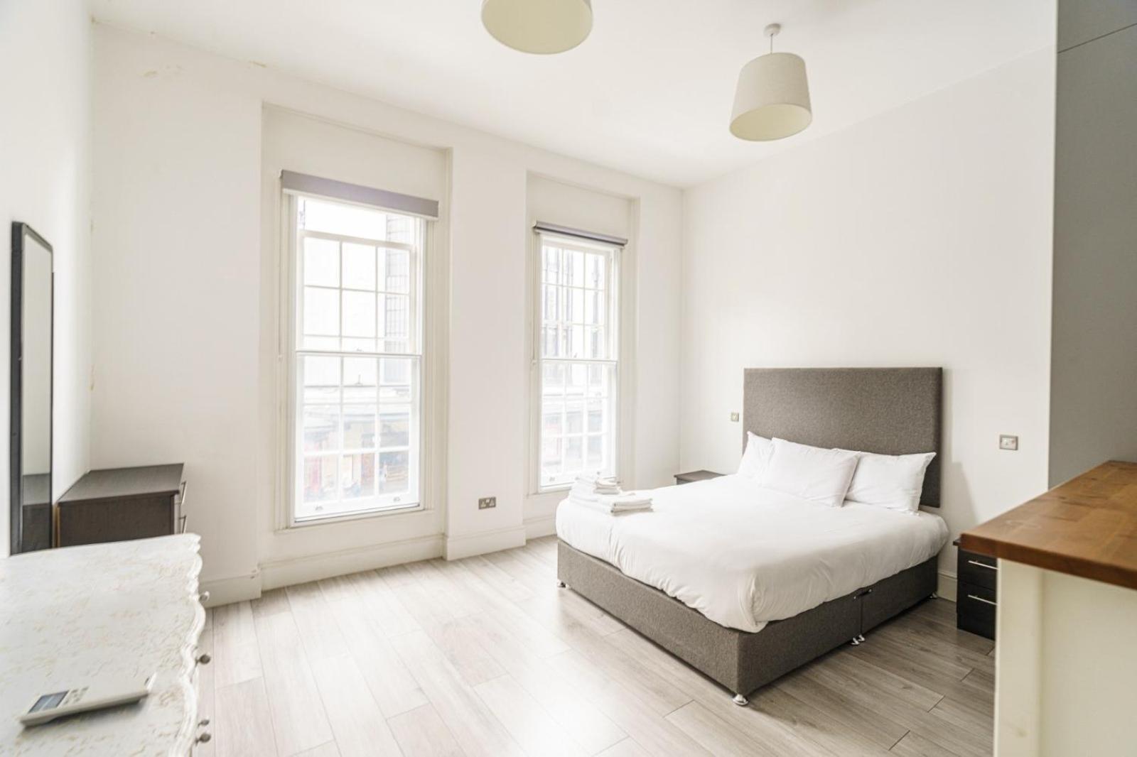 The Apartments Kensington High Street London Bagian luar foto