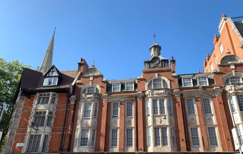 The Apartments Kensington High Street London Bagian luar foto