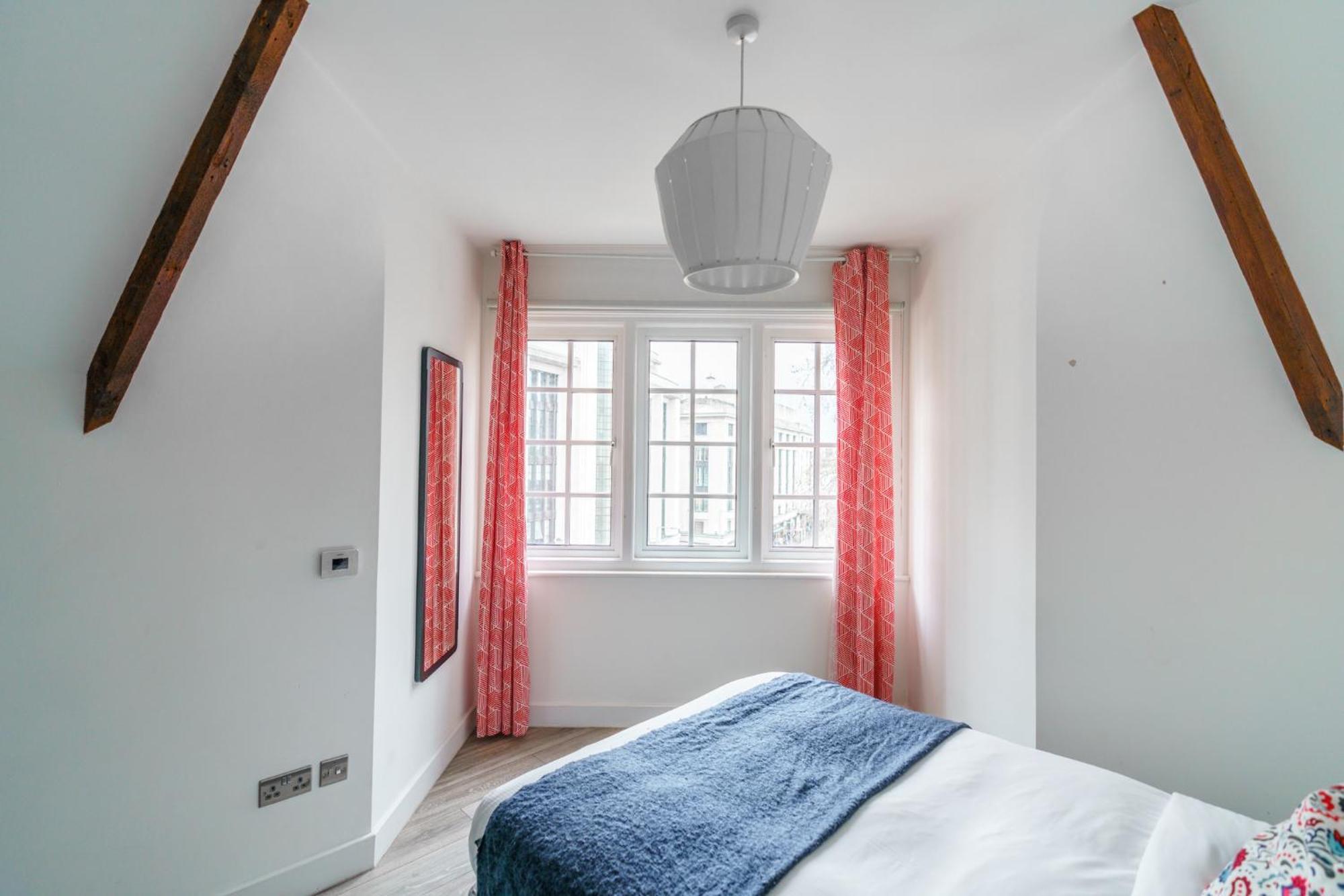 The Apartments Kensington High Street London Bagian luar foto