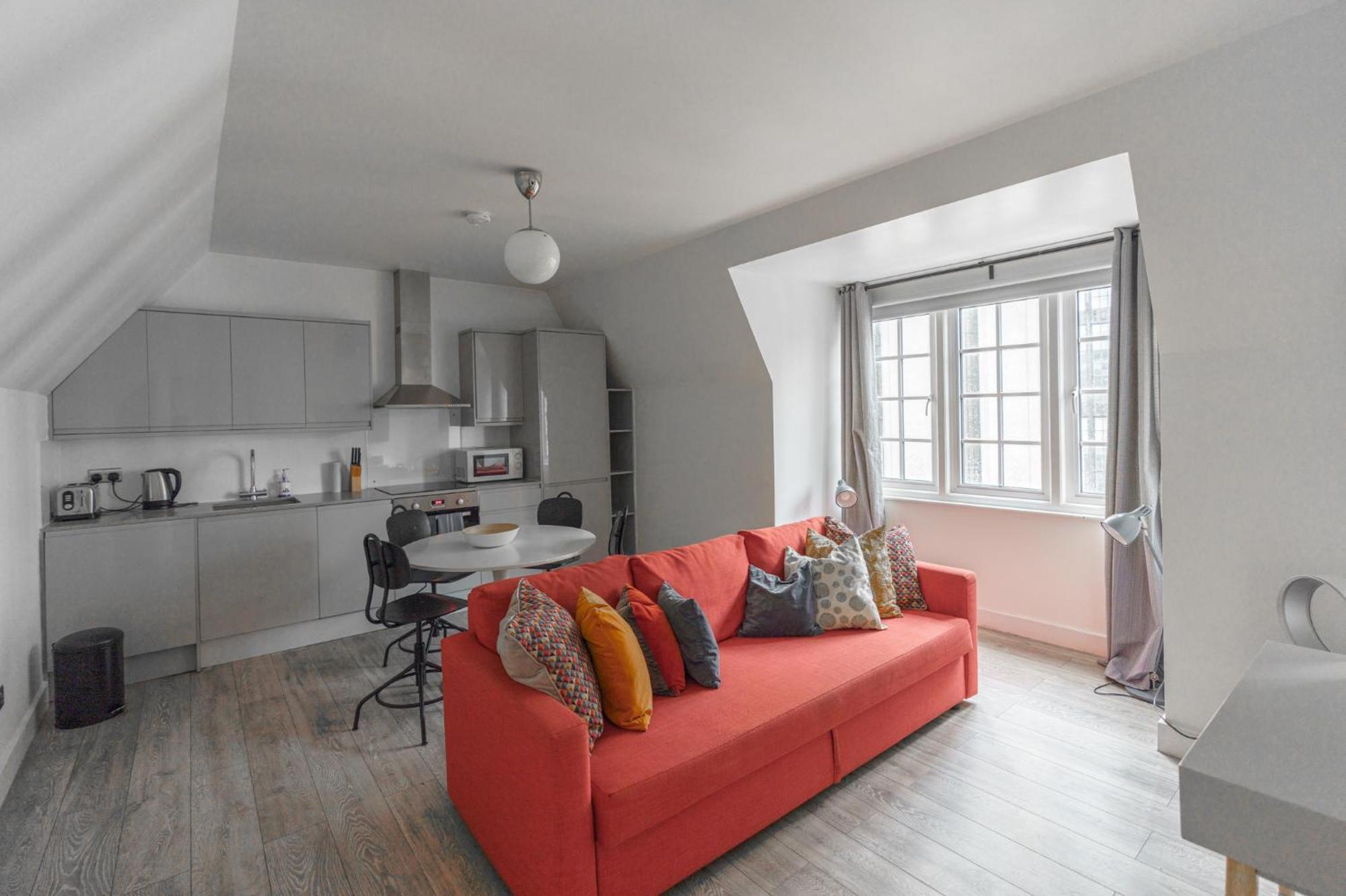 The Apartments Kensington High Street London Bagian luar foto