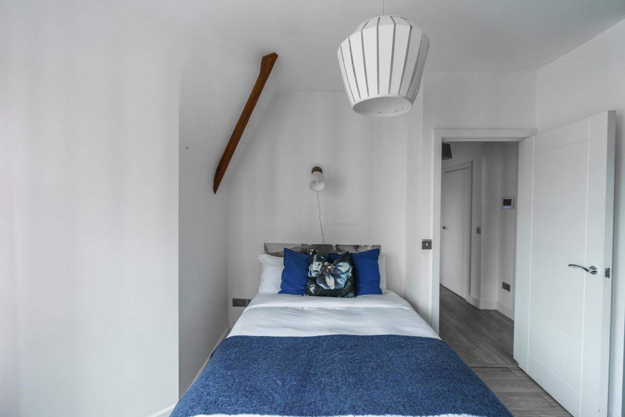 The Apartments Kensington High Street London Bagian luar foto