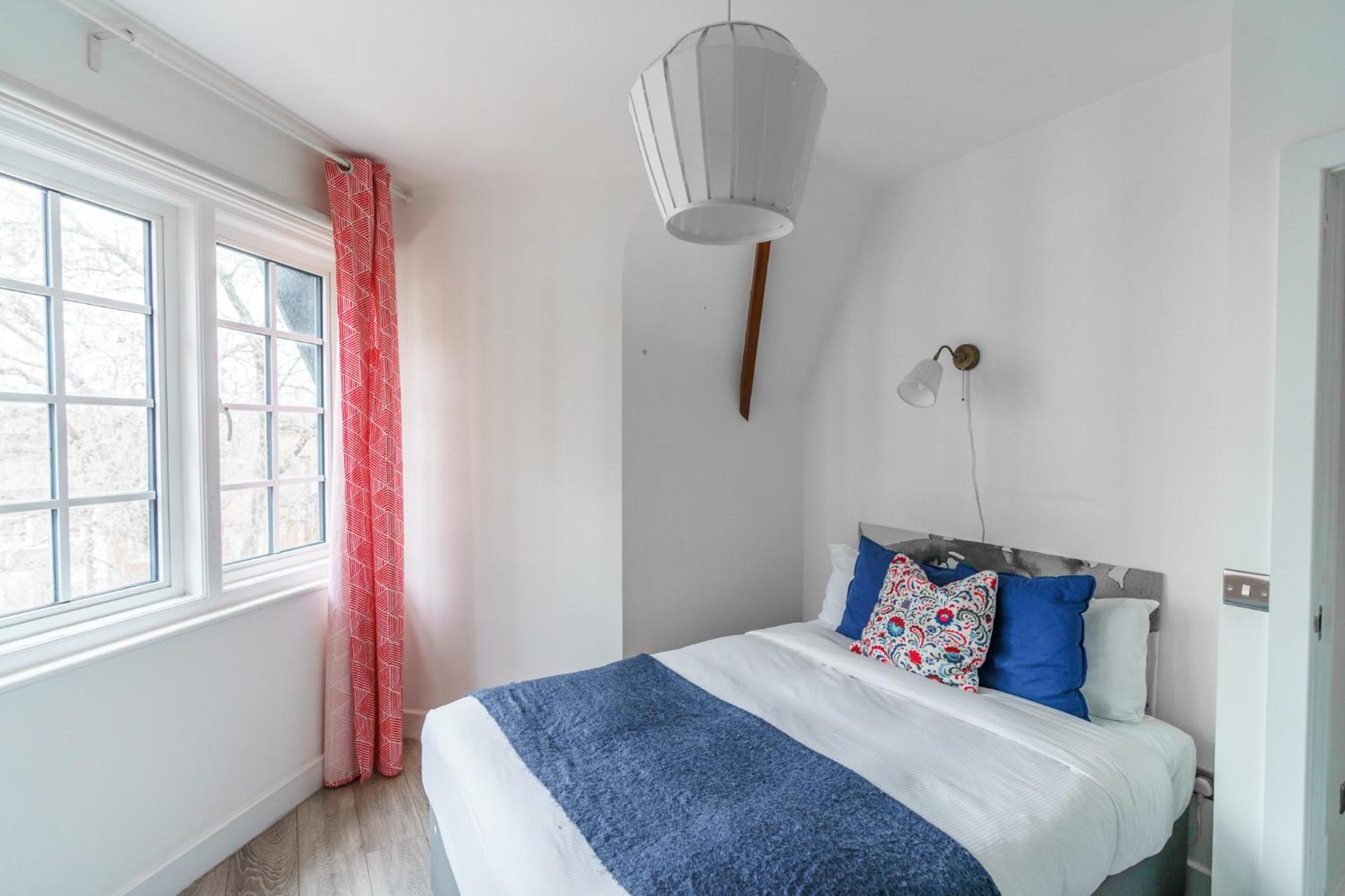 The Apartments Kensington High Street London Bagian luar foto