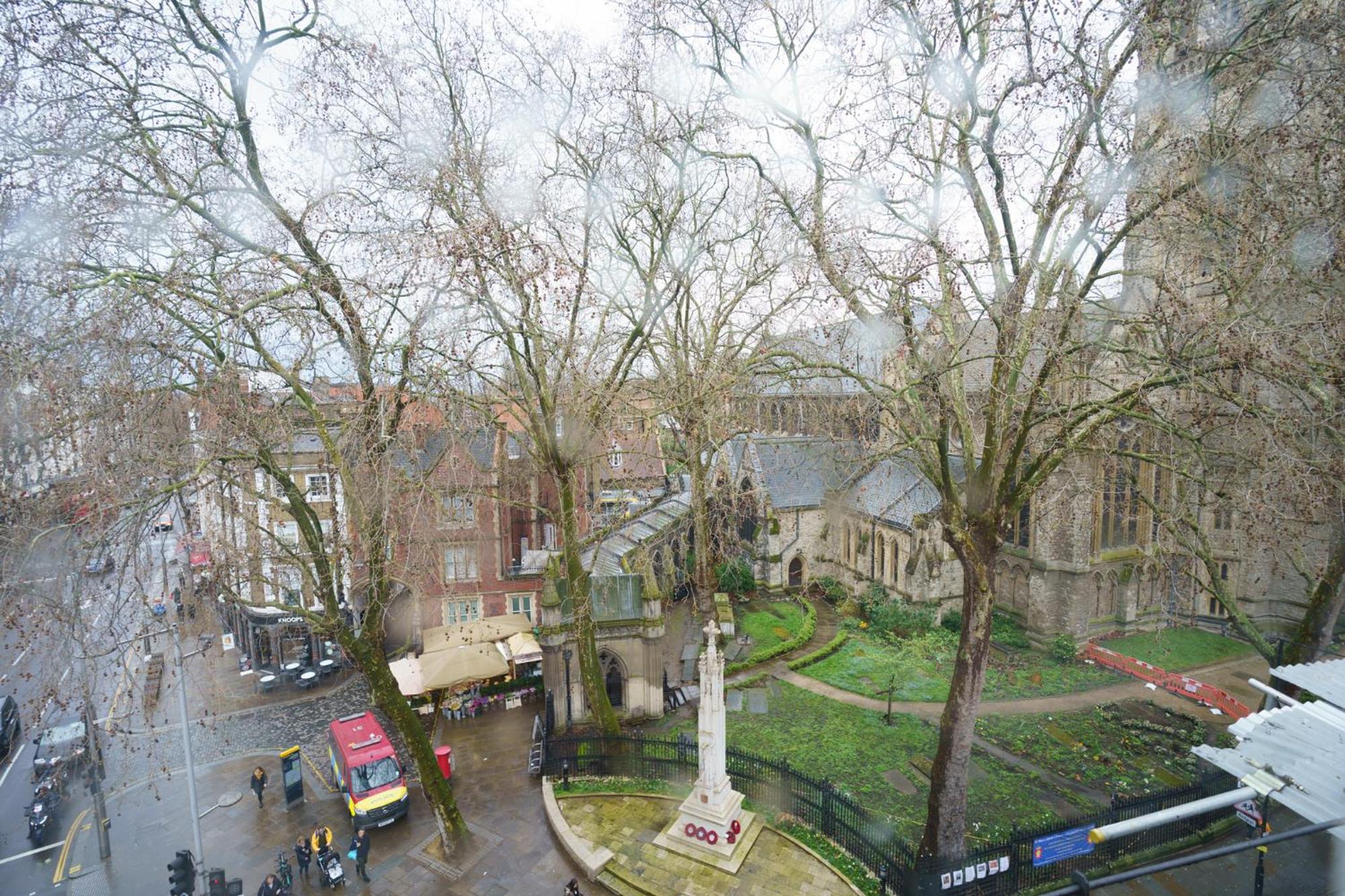 The Apartments Kensington High Street London Bagian luar foto